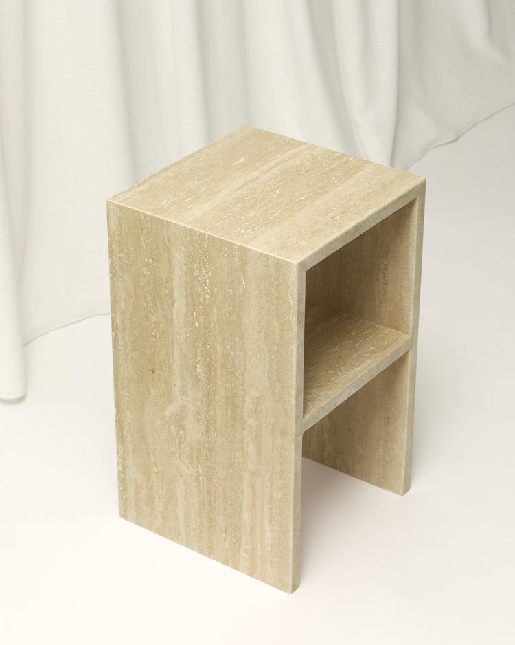Curva Piccolo Side Table in Bianco Travertine