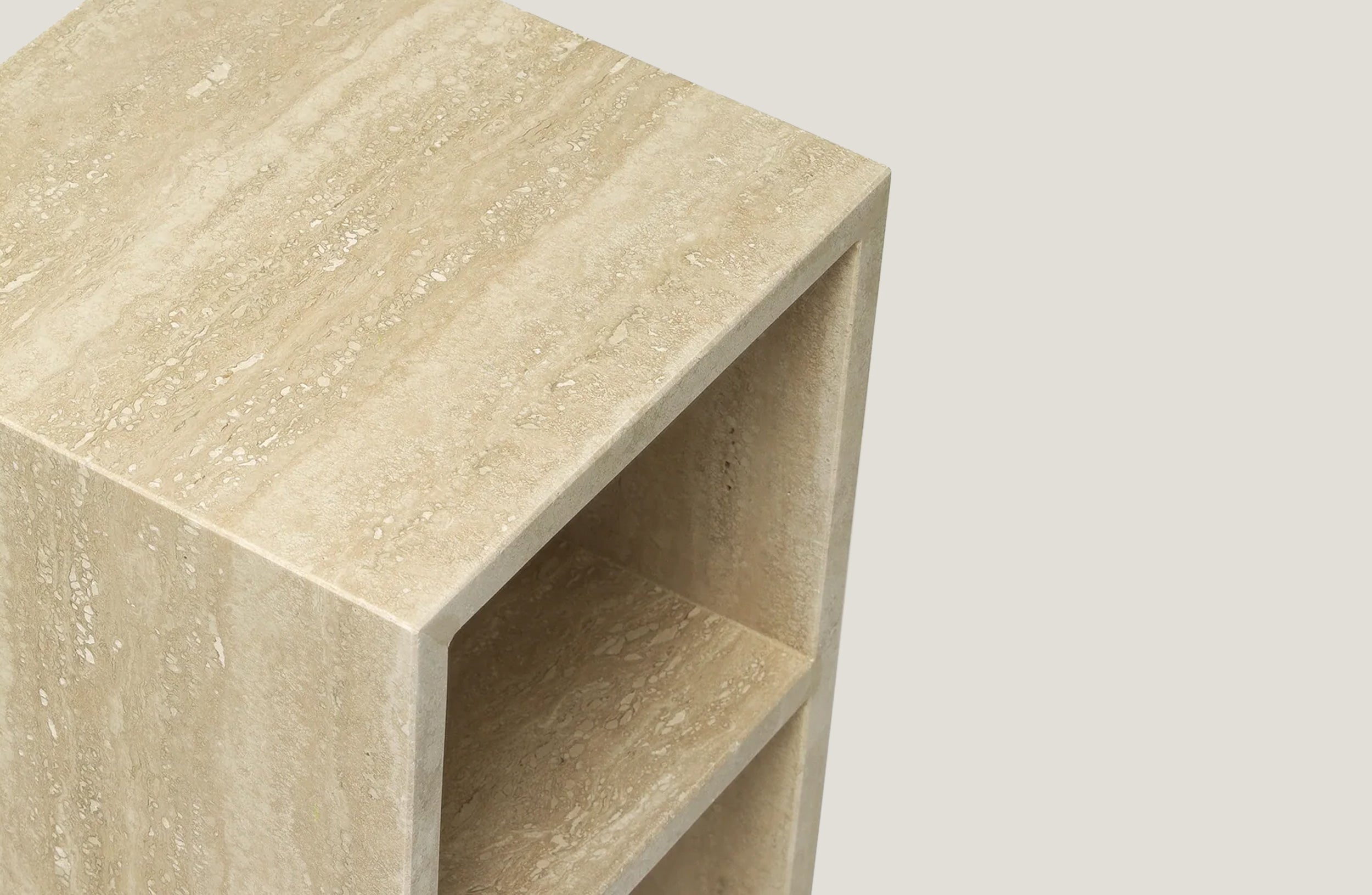 Curva Piccolo Side Table in Bianco Travertine