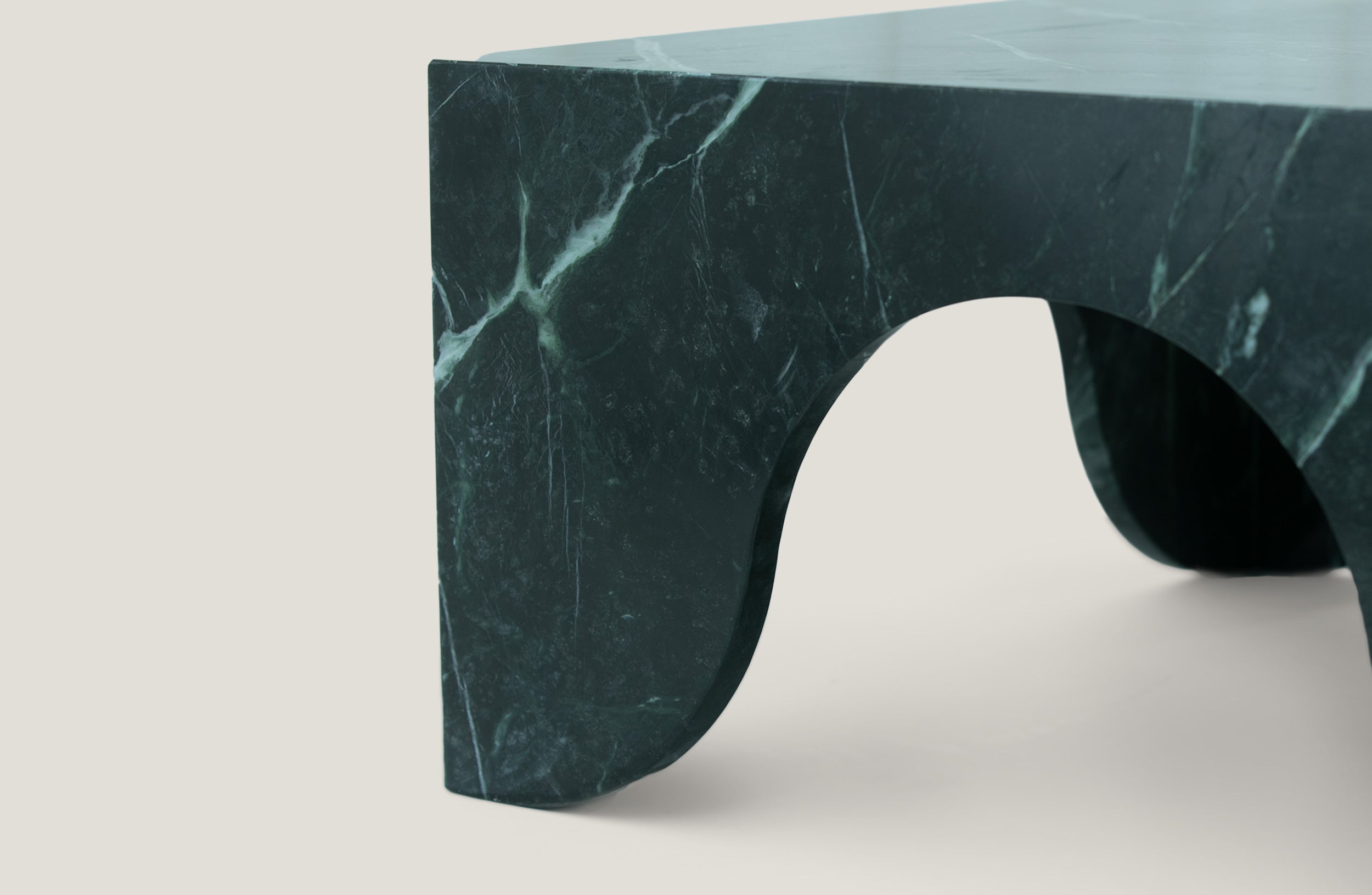 Kontur Curva Due Verde Coffee Table