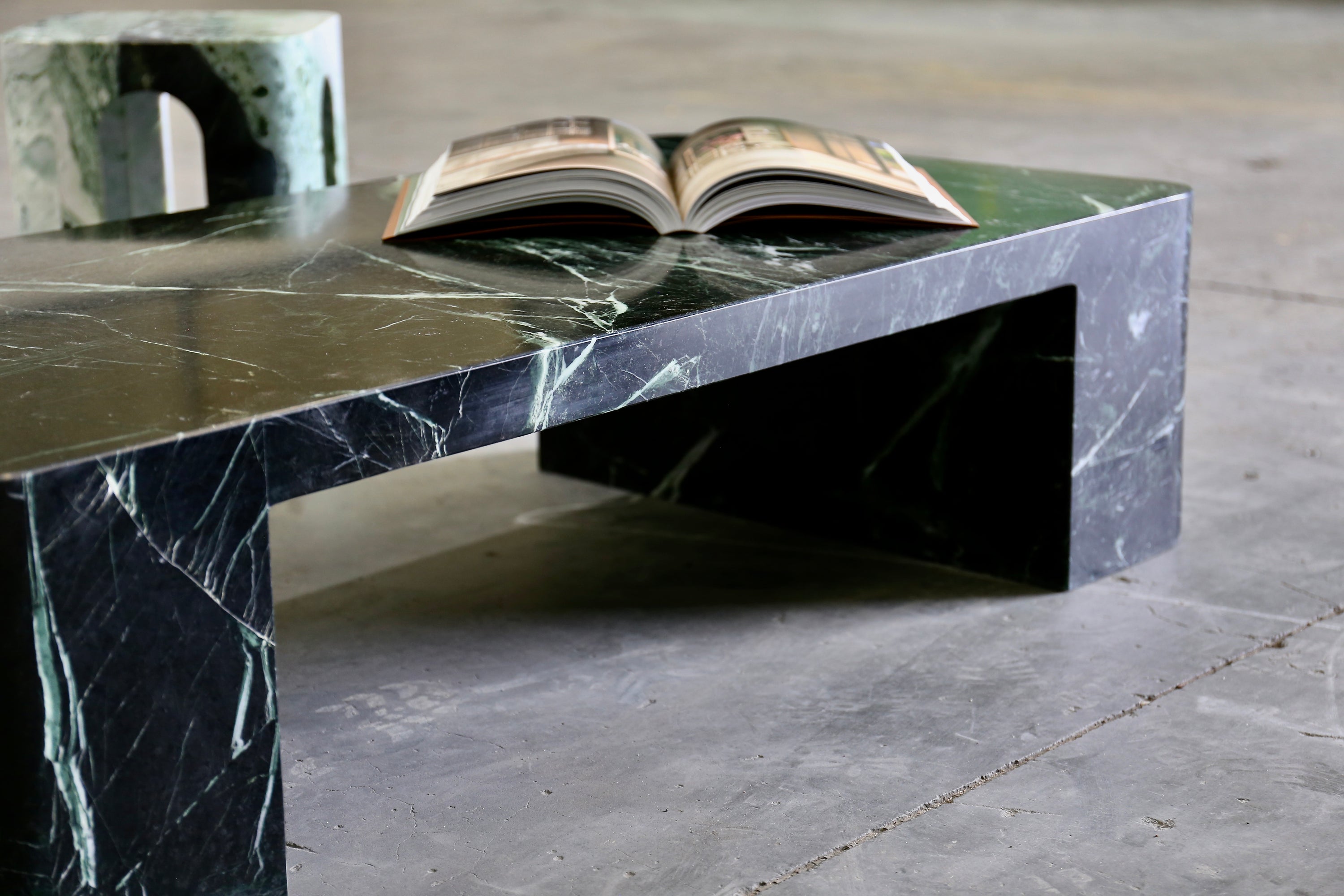 Sokkel Verde Cut Coffee Table I.