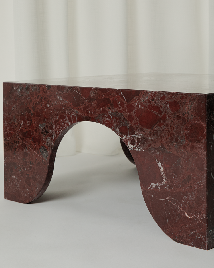 Kontur Curva Coffee Table